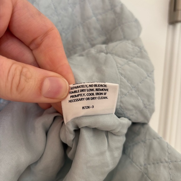 Eileen Fisher 100% Silk Quilted Vest Light Baby Blue Spring Easter Pastel M - Picture 5 of 7